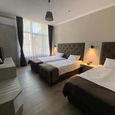 Comfort Guest Rooms Kazanluk Bagian luar foto